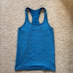 Size 6 blue lulu top